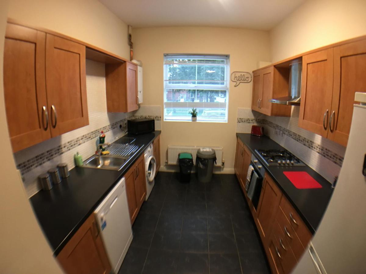 Very Large House, 6 Beds, 4 Bedrooms, 3 Bathrooms, 5 Smart Tv'S & Van Parking Boston Extérieur photo