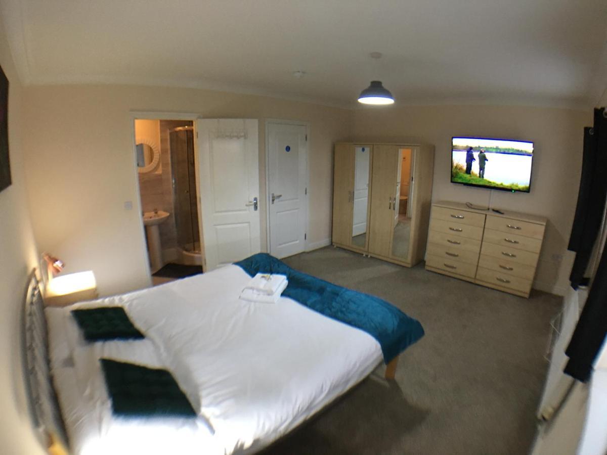 Very Large House, 6 Beds, 4 Bedrooms, 3 Bathrooms, 5 Smart Tv'S & Van Parking Boston Extérieur photo