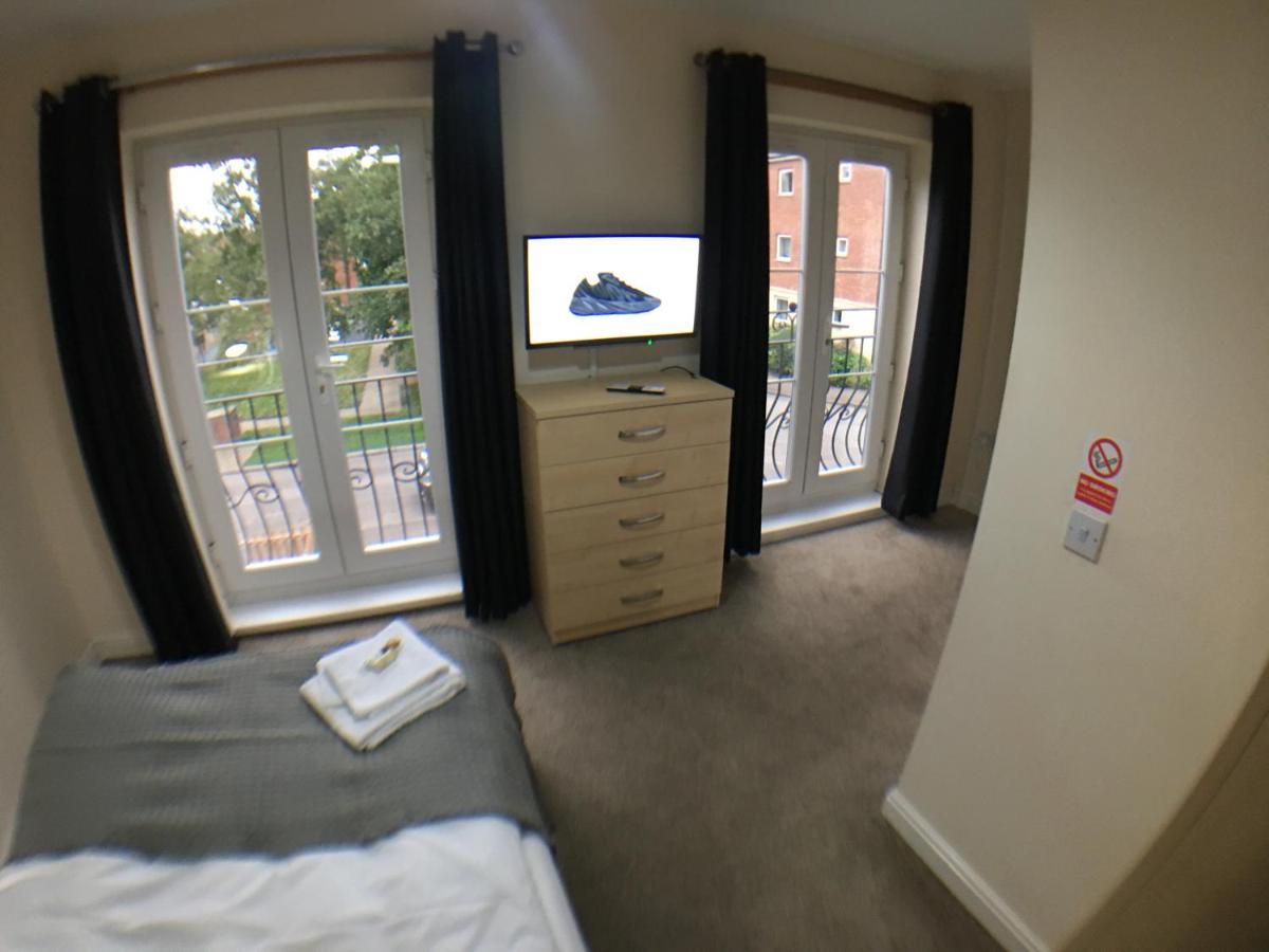 Very Large House, 6 Beds, 4 Bedrooms, 3 Bathrooms, 5 Smart Tv'S & Van Parking Boston Extérieur photo